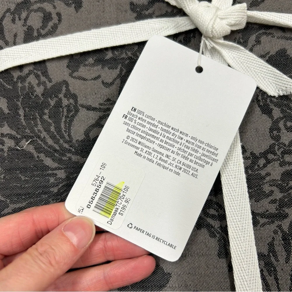 Williams Sonoma Damask Black Tablecloth Jacquard Cotton NWT 70